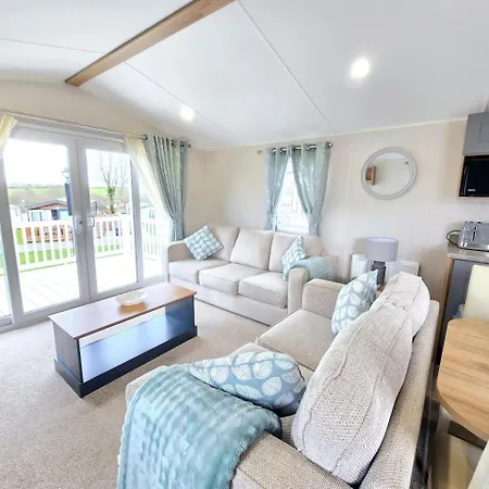 Cornwall Caravan Retreat 3 Crantock