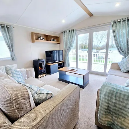 Cornwall Caravan Retreat 3 Crantock